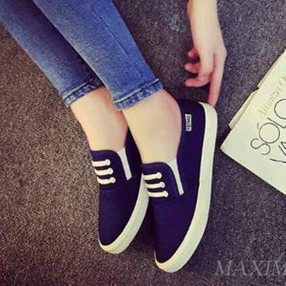  Sepatu  Cewek Wanita  Flat Shoes Casual  T3 Warna Biru Nyaman 